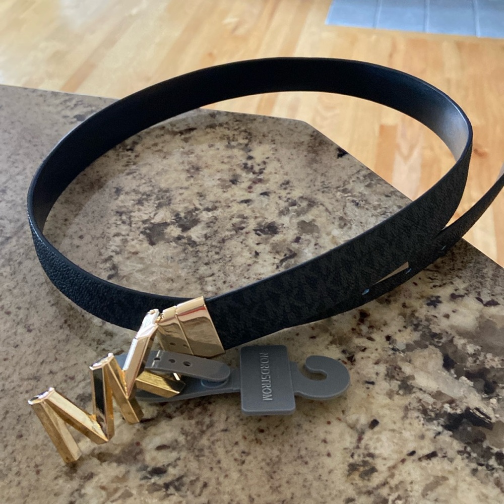 NWT MICHAEL KORS GENUINE LEATHER REVERSIBLE BELT